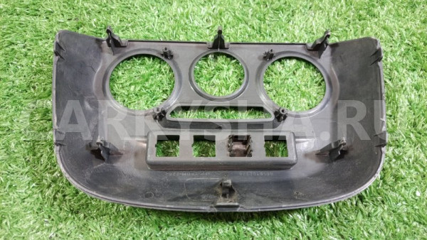 Накладка торпедо центральная Лада Гранта 2020 ВАЗ (Lada) Granta оригинальный номер 8450100978