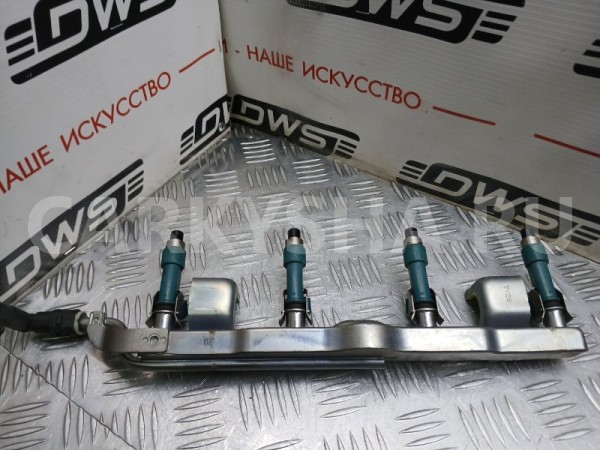 Форсунка топливная Mazda Demio 