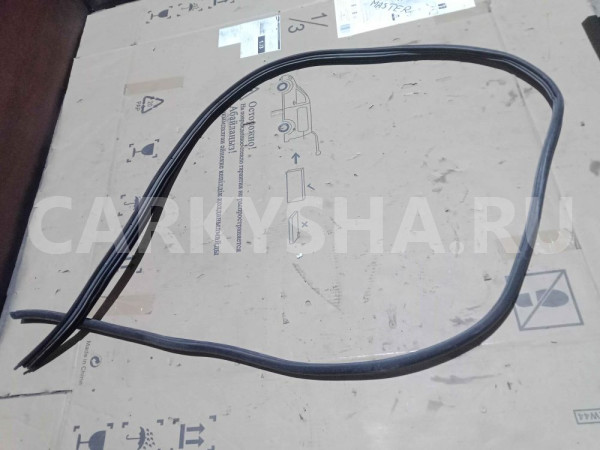 Уплотнитель двери Renault Logan II (2012—2018) Renault 12 оригинальный номер 769234277R