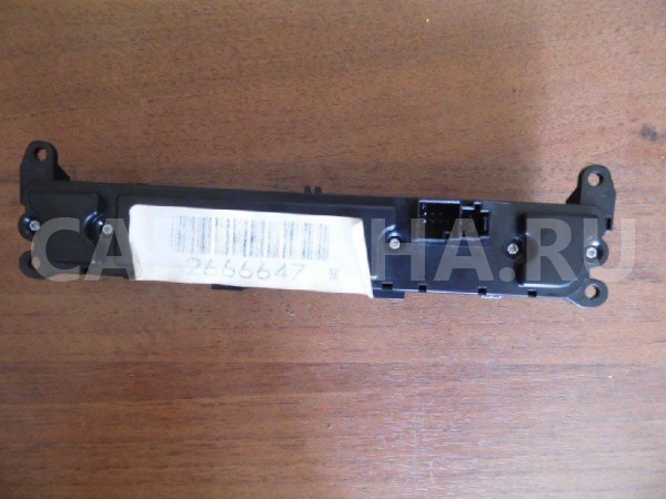 Блок кнопок Mercedes-Benz GL-класс X164 (2006—2009) Mercedes-Benz G-klasse оригинальный номер A1648700551
