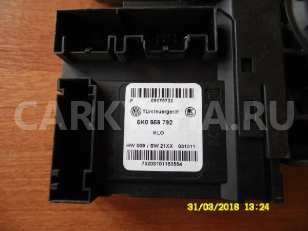 Моторчик стеклоподъемника Volkswagen Golf Plus II (2009—2014) Volkswagen Golf Plus оригинальный номер 5M1837402P