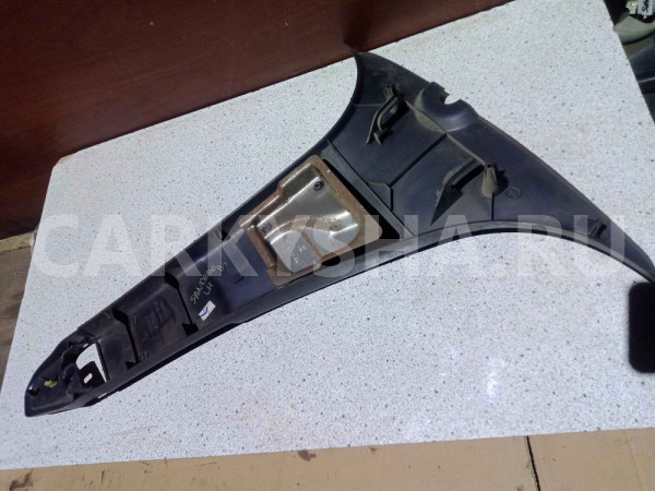 Обшивка стойки Renault Sandero I (2009—2014) Renault 14 оригинальный номер 8200823418