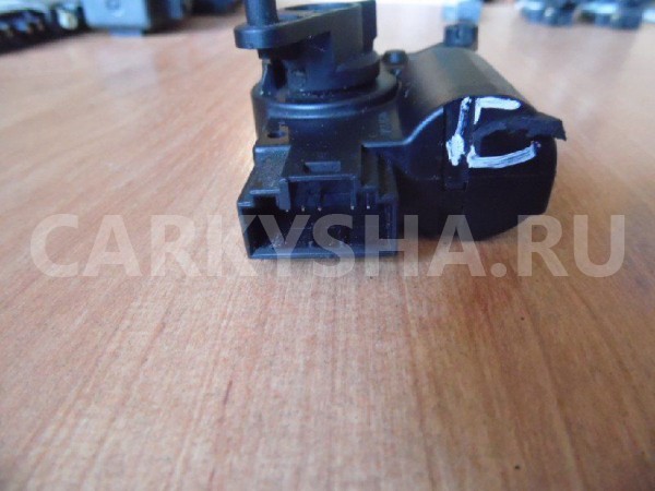 Моторчик заслонки отопителя Volkswagen Touareg I (2002—2006) Volkswagen Touareg оригинальный номер 7L0907511AJ