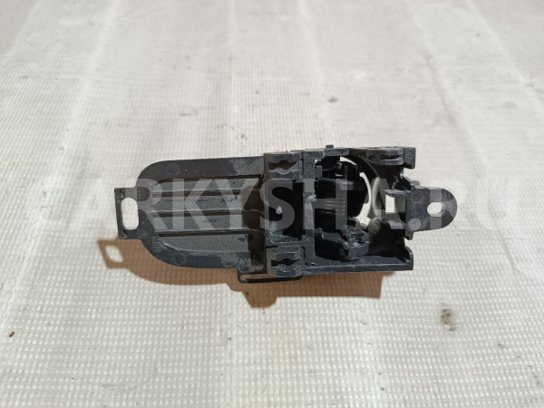 Ручка двери внутренняя левая Nissan NV200 оригинальный номер 80671ED50B