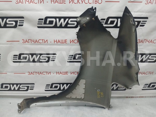 Крыло Nissan Serena 