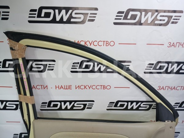 Дверь передняя левая Toyota Sienta 