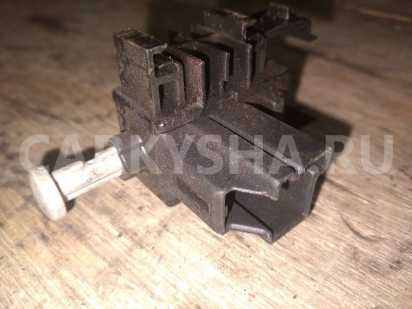 Датчик педали сцепления Ford Focus III (2011—2015) Ford Focus оригинальный номер 6g9t11a152aa