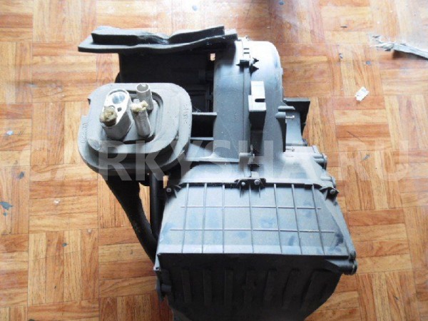 Корпус отопителя Ford Focus II (2005—2008) Ford Focus оригинальный номер 1591981