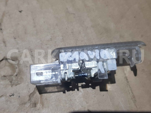 Плафон салонный Skoda Octavia II рестайлинг (2008—2013) Skoda Octavia оригинальный номер 3b0947415