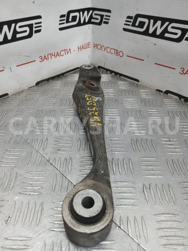 Рычаг подвески нижний Nissan Stagea 