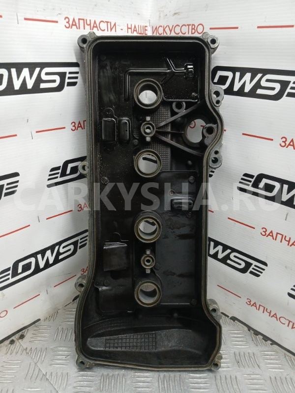 клапанная крышка Toyota Ist 