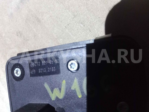 Кнопка открывания багажника Mercedes-Benz M-класс W166 (2011—2015) Mercedes-Benz M-klasse оригинальный номер a2128210551