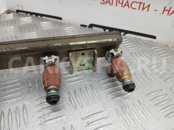 Форсунка топливная Nissan Wingroad 