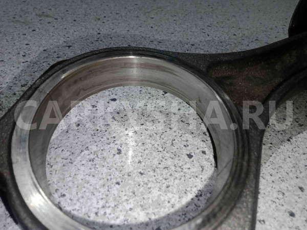 Поршень с шатуном Land Rover Discovery III (2004—2009) Land Rover Discovery оригинальный номер 1316180