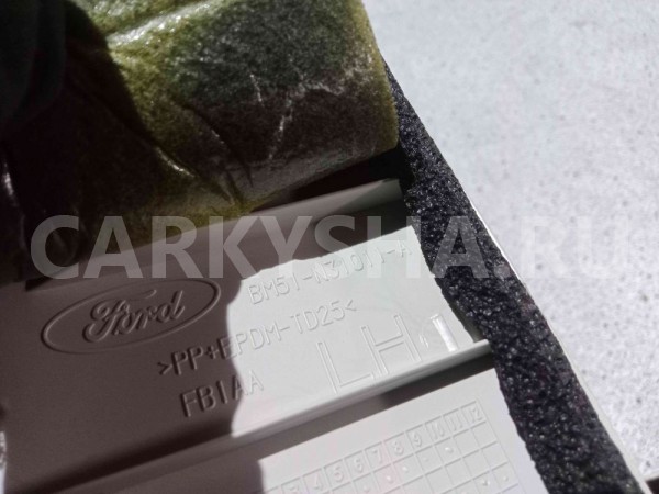 Обшивка стойки Ford Focus III (2011—2015) Ford Focus оригинальный номер bm51n31011a