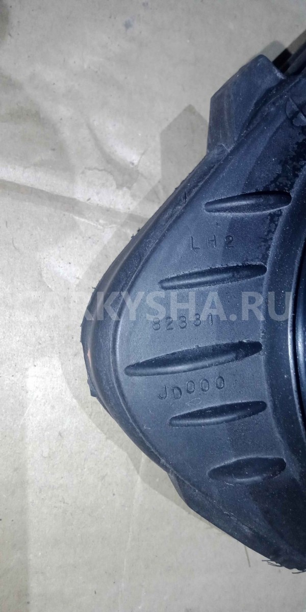 Уплотнитель стекла двери Nissan Qashqai I рестайлинг (2010—2013) Nissan Qashqai оригинальный номер 82331jd000