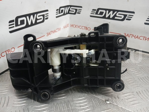 Рычаг переключения КПП Toyota Avensis 