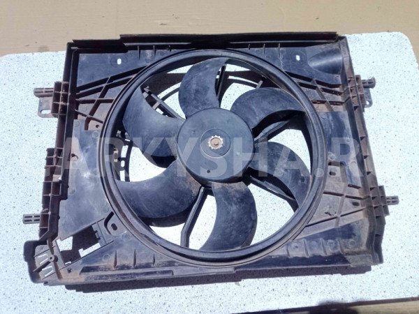 Вентилятор радиатора Renault Duster I рестайлинг (2015—2021) Renault 15 оригинальный номер 214814130R