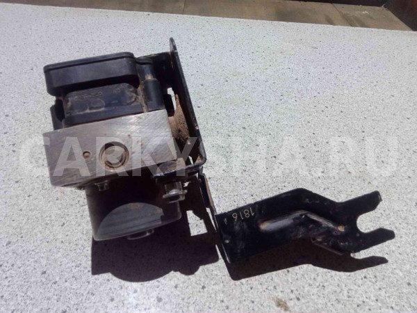 Блок ABS (насос) Renault Duster I рестайлинг (2015—2021) Renault 15 оригинальный номер 476600115r