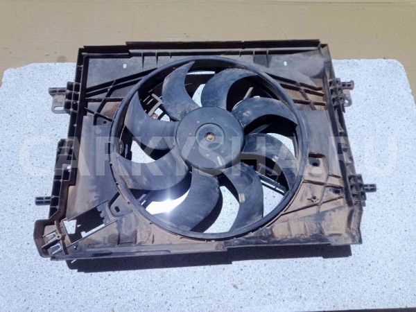 Вентилятор радиатора Renault Duster I рестайлинг (2015—2021) Renault 15 оригинальный номер 214814130R