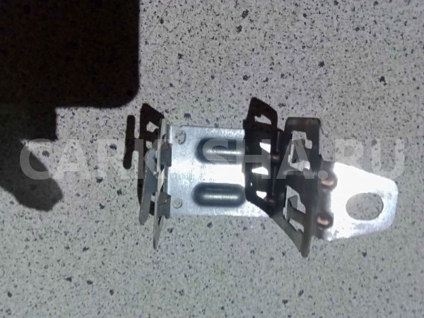 Кронштейн Mercedes-Benz M-класс W164 рестайлинг (2008—2011) Mercedes-Benz M-klasse оригинальный номер a1645453040