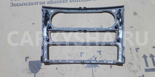 Накладка торпедо Mercedes-Benz M-класс W164 рестайлинг (2008—2011) Mercedes-Benz M-klasse оригинальный номер a1646800209