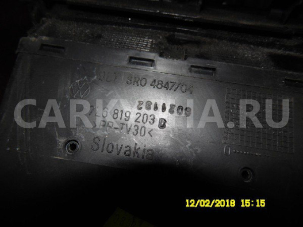 Дефлектор воздушный Volkswagen Touareg I рестайлинг (2006—2010) Volkswagen Touareg оригинальный номер 7L6819203