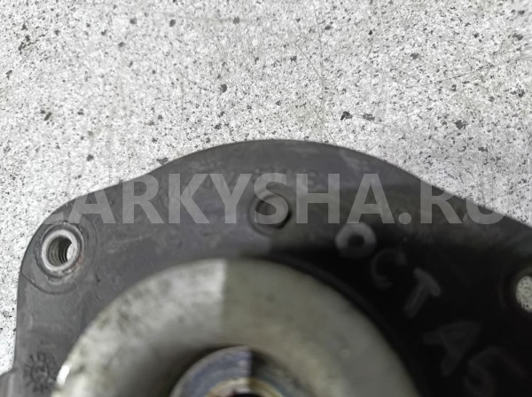 Опора стойки Skoda Octavia II рестайлинг (2008—2013) Skoda Octavia оригинальный номер 1K0412331B