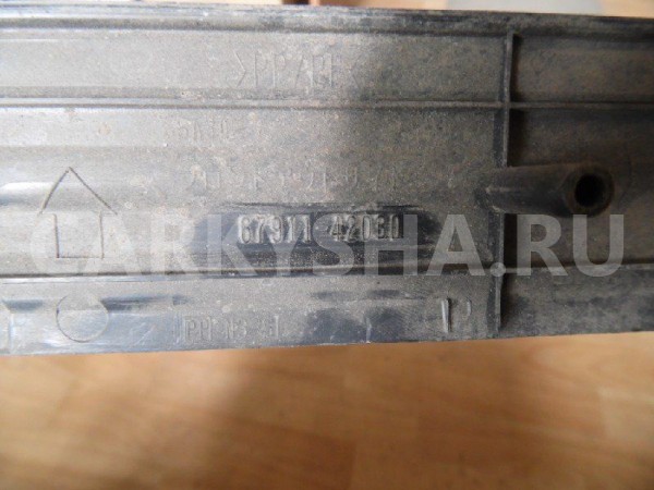 Накладка порога (внутренняя) Toyota RAV4 III рестайлинг (2009—2016) Toyota RAV 4 оригинальный номер 6791142030B0