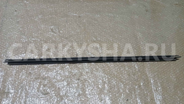 Уплотнитель стекла двери Ford Focus III (2011—2015) Ford Focus 