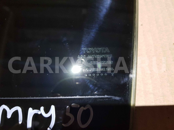 Стекло заднее левое Toyota Camry 50 2017 Toyota Camry оригинальный номер 6810406240