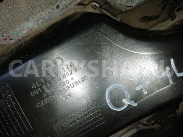 Накладка торпедо Audi Q7 4L (2005—2009) Audi 200 оригинальный номер 4l1815174