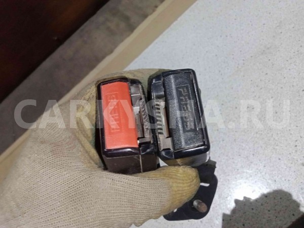 Ответная часть ремня безопасности Renault Duster I рестайлинг (2015—2021) Renault 15 оригинальный номер 8200752494