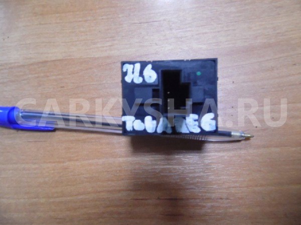 Блок управления стеклоподъемниками Volkswagen Touareg I (2002—2006) Volkswagen Touareg оригинальный номер 7L6959903