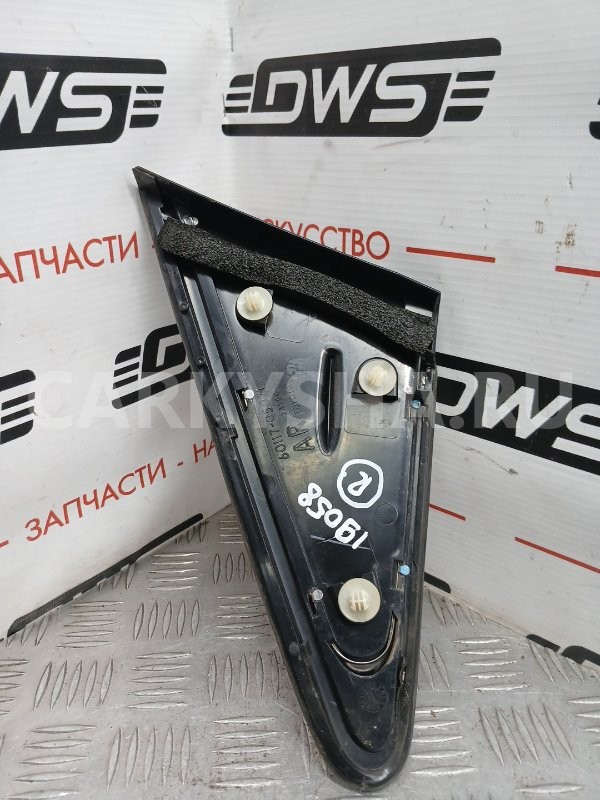 Накладка на крыло Toyota Avensis 