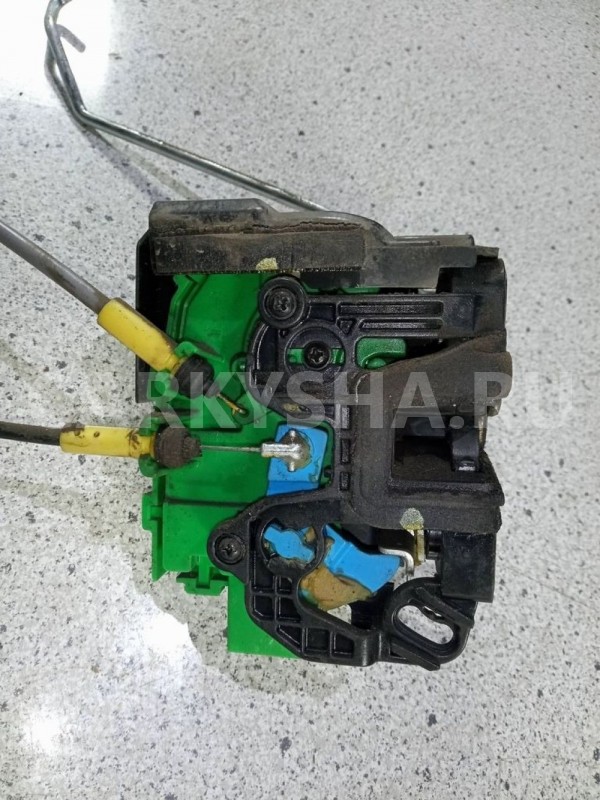 Замок двери Kia Rio III (2011—2015) Kia Rio оригинальный номер 813204Y010