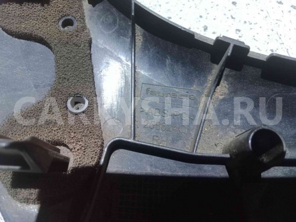 Накладка (кузов внутри) Renault Duster I рестайлинг (2015—2021) Renault 15 оригинальный номер 809604339r