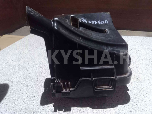 Корпус блока предохранителей Renault Duster I рестайлинг (2015—2021) Renault 15 оригинальный номер 243803298r