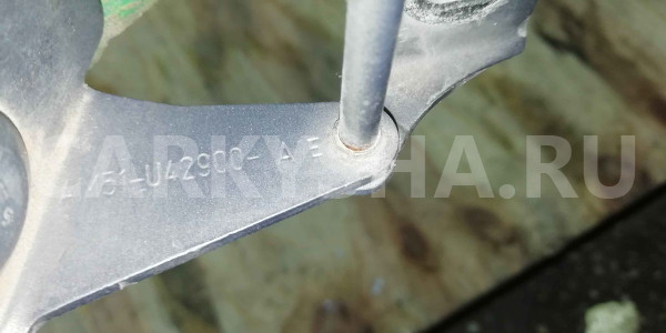 Петля двери багажника Ford Focus III (2011—2015) Ford Focus оригинальный номер am51u42900ae