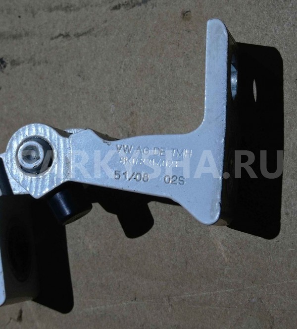 Петля двери Audi Q5 I (2008—2012) Audi 200 оригинальный номер 8K0831402F