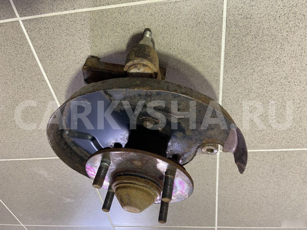 Ступица задняя левая Nissan Primera P10 1993 г Nissan Primera 