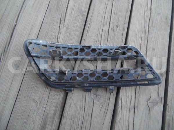 Решетка в бампер Mercedes-Benz E-класс W212/S212/C207/A207 рестайлинг (2013—2016) Mercedes-Benz E-klasse оригинальный номер A2128851853