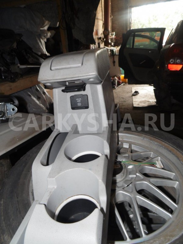 Консоль Dodge Caliber I (2006—2009) Dodge Caliber 