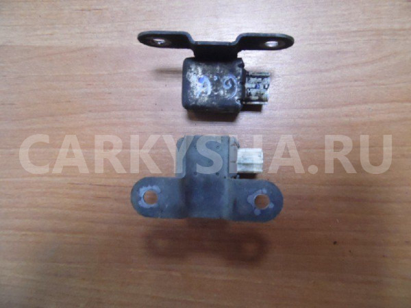 Датчик AIRBAG Suzuki Grand Vitara II рестайлинг (2008—2012) Suzuki Grand Vitara оригинальный номер 3893065J00