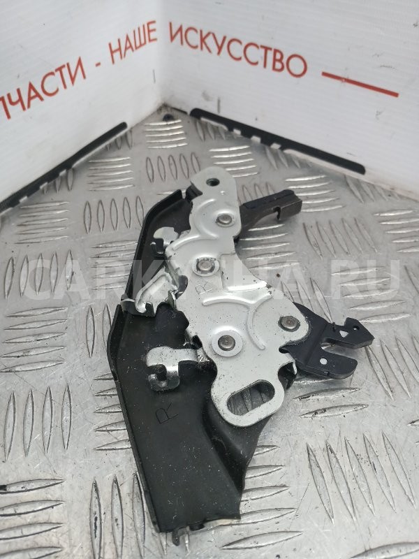 Замок дверной Toyota Noah 