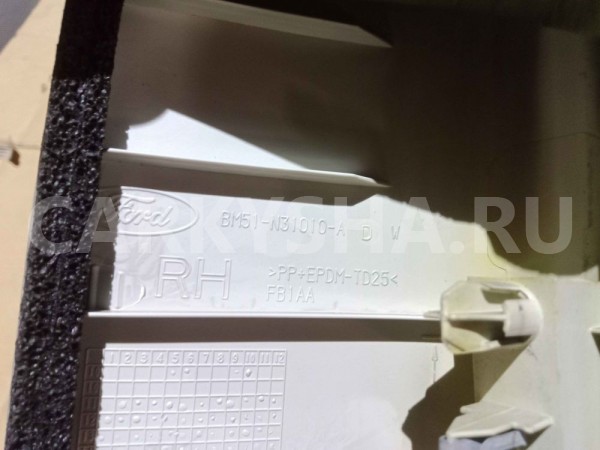 Обшивка стойки Ford Focus III рестайлинг (2014—2019) Ford Focus оригинальный номер bm51n31010adw