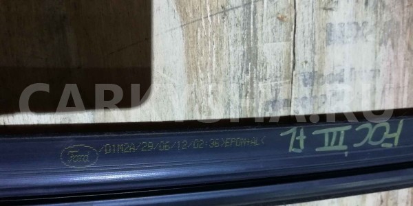 Уплотнитель стекла двери Ford Focus III (2011—2015) Ford Focus оригинальный номер 1785227