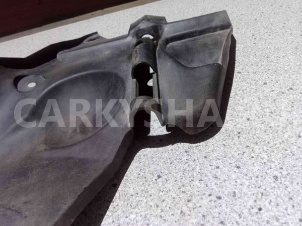 Пыльник двигателя Renault Duster I рестайлинг (2015—2021) Renault 15 оригинальный номер 638318745r