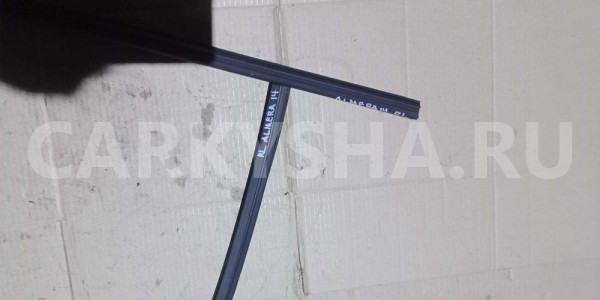 Уплотнитель стекла двери Nissan Almera G15 (2012—2018) Nissan Almera оригинальный номер 82331EW000