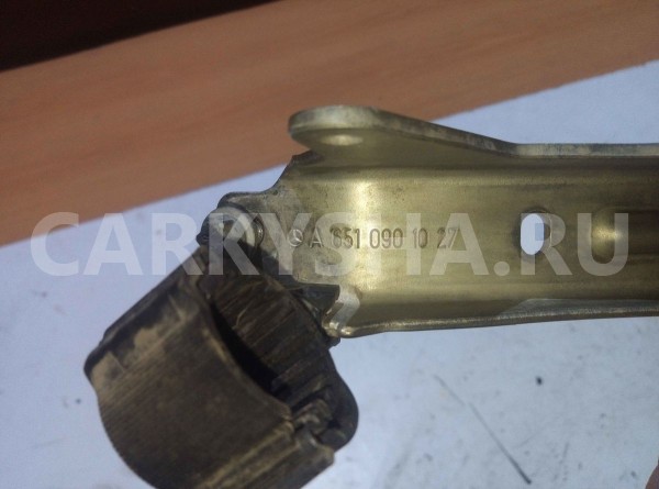 Кронштейн Mercedes-Benz E-класс W212/S212/C207/A207 рестайлинг (2013—2016) Mercedes-Benz E-klasse оригинальный номер a6510901027